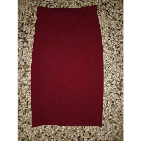 Surprise top and skirt - Picture 1 of 11